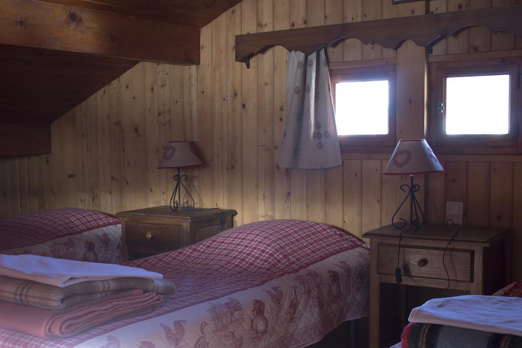 Chalets Savoie Les Chalets D'Heidi Notre-Dame-de-Bellecombe Rum bild